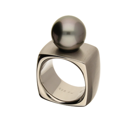 Palladium_Damenring-Sch-ffel-TC-Zuchtperle