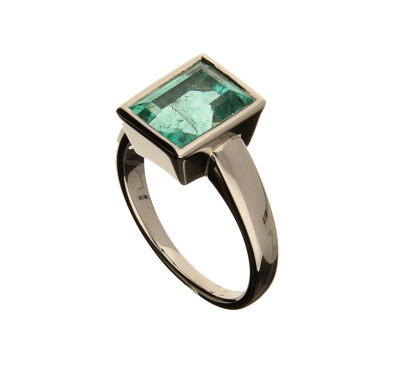 Smaragd_Damenring-Smaragd3-10ct-750-Weissgold-Design-Garcia